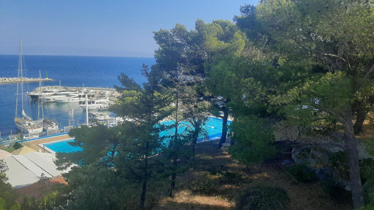 Apartament Old Captain's - In A Pine Wood By The Sea And Tennis Courts Split