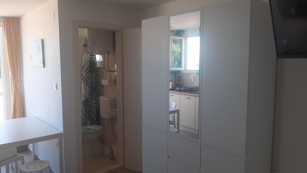 Old Captain's - In A Pine Wood By The Sea And Tennis Courts Apartament Split
